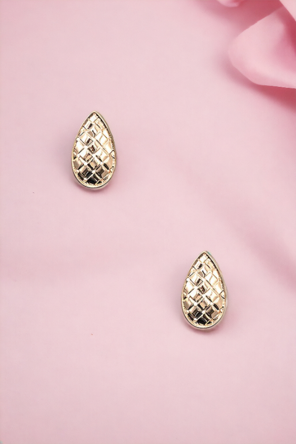 QUILTED TEARDROP POST EARRING