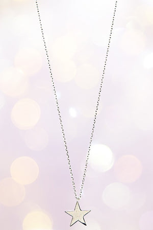 STAR PENDANT NECKLACE