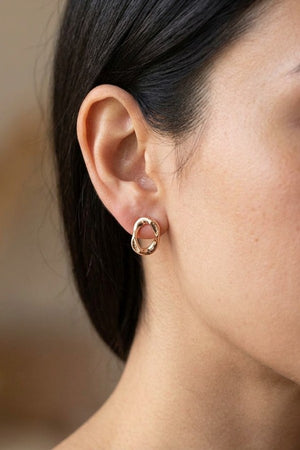 MODERN RECTANGULAR TWIST STUD EARRING