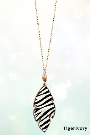 ANIMAL PRINT LEAF PENDANT LONG NECKLACE