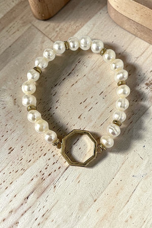 HEXAGON CUT OUT LINK FRESHWATER PEARL STRETCH BRACELET