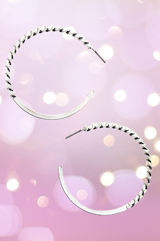 HALF TWIST SEMI HOOP EARRING