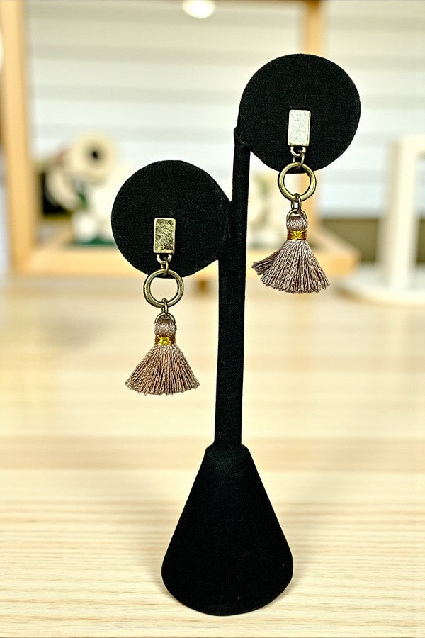 DANGLING TASSEL MIX POST EARRING SET
