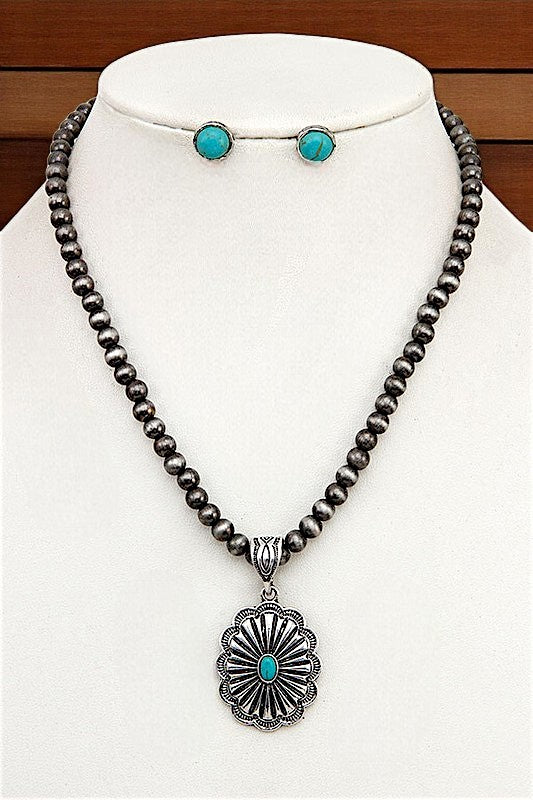 OVAL ETCHED PENDANT BEADED NECKLACE SET