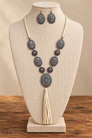 ROUND ETCHED CONCHO LINK TASSEL DANGLE CORD NECKLACE AND EARRING SET