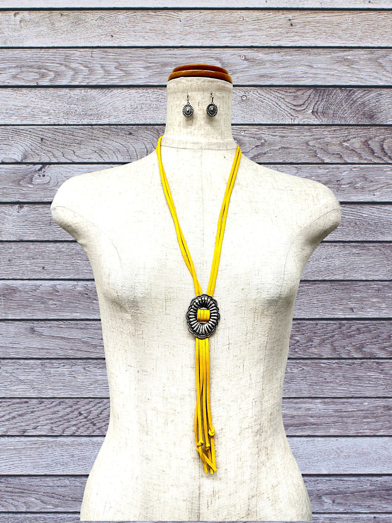 ETCHED LINE SLIDER FAUX SUEDE NECKLACE SET