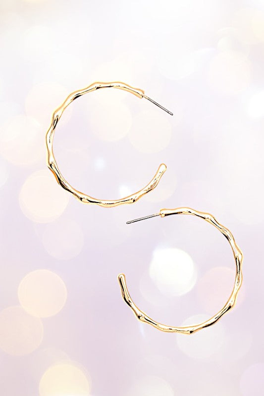 WAVY SEMI HOOP EARRING