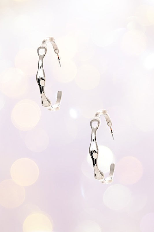 WAVY SEMI HOOP EARRING