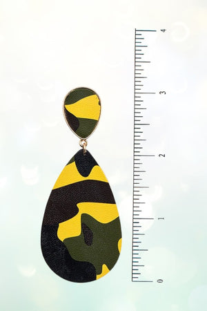 CAMO PRINT TEARDROP DANGLE EARRING