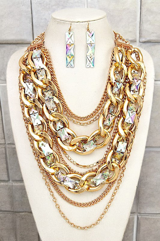 MULTI LAYERED CHAIN AND GEM NECKLACE SET