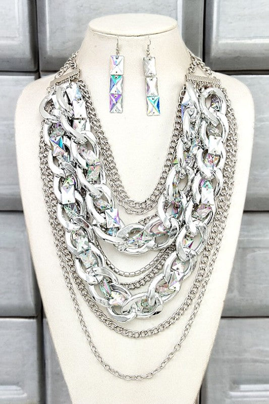 MULTI LAYERED CHAIN AND GEM NECKLACE SET