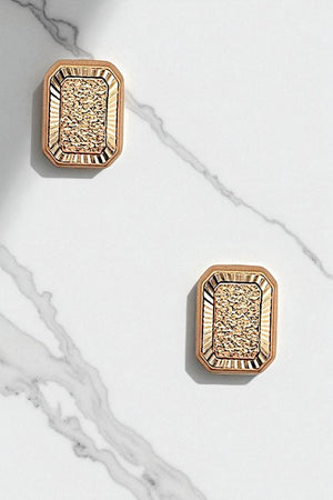 LINE ETCHED RECTANGLE POST EARRING