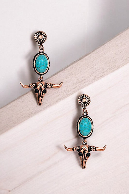 TQ GEM LINK BULL DANGLE EARRING