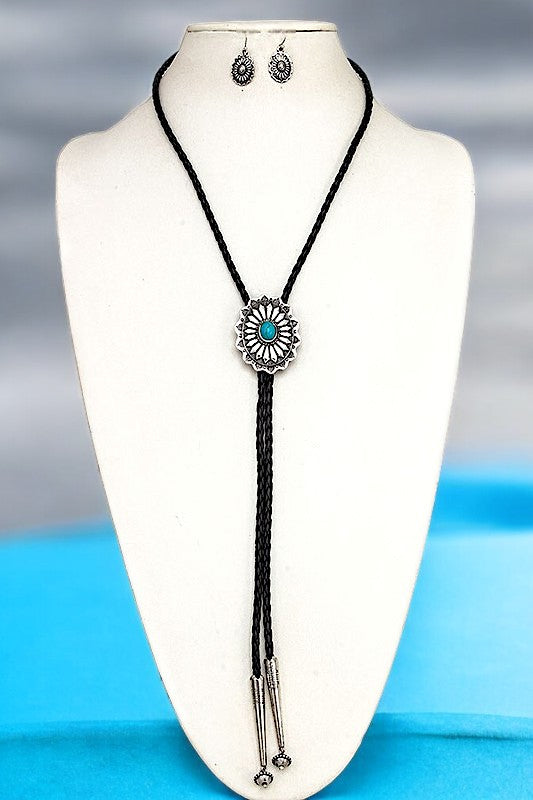 BRAIDED OVAL ETCHED PENDANT BOLO NECKLACE SET