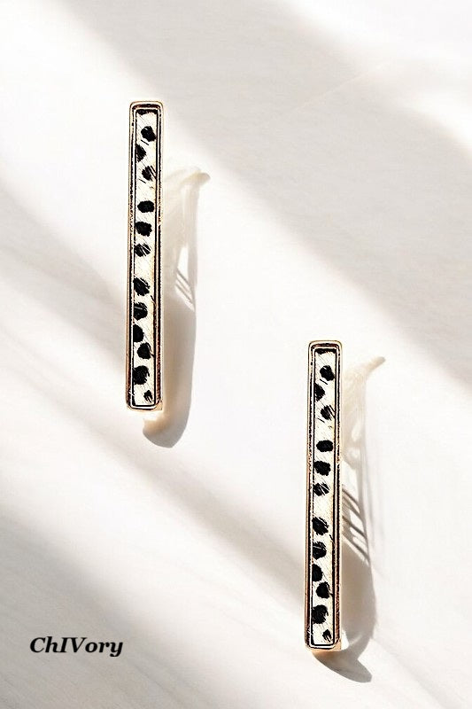 ANIMAL PRINT BAR DROP EARRING