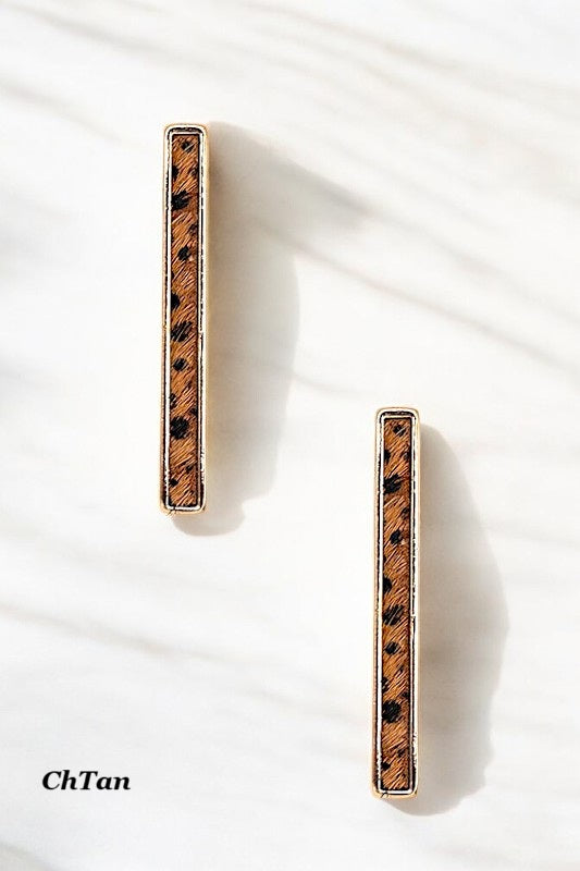 ANIMAL PRINT BAR DROP EARRING