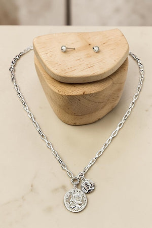 DOUBLE ETCHED COIN PENDANT CHAIN NECKLACE AND BALL POST EARRING SET