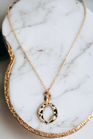 Curved Oval Pendant Necklace