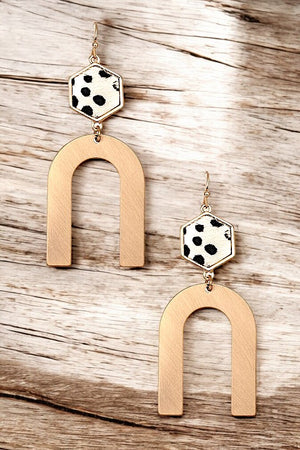 U METAL ANIMAL PRINT DANGLE EARRING