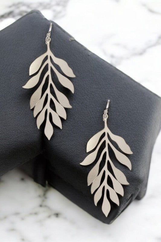 LEAF CUT OUT DANGLE EARRING