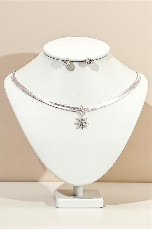 STAR PENDANT FLAT CHAIN CHOKER NECKLACE SET
