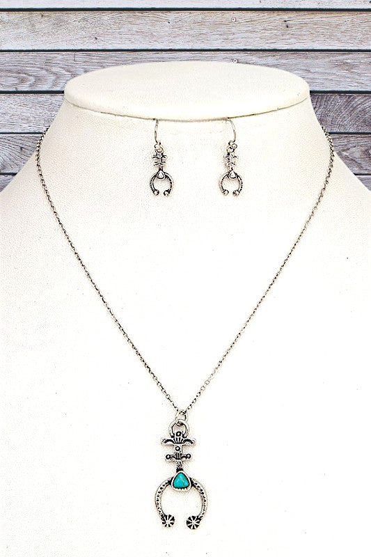 ETCHED CURVED PENDANT NECKLACE SET