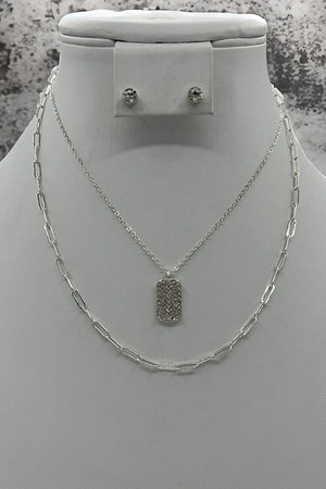 Layered Pendant Necklace Set