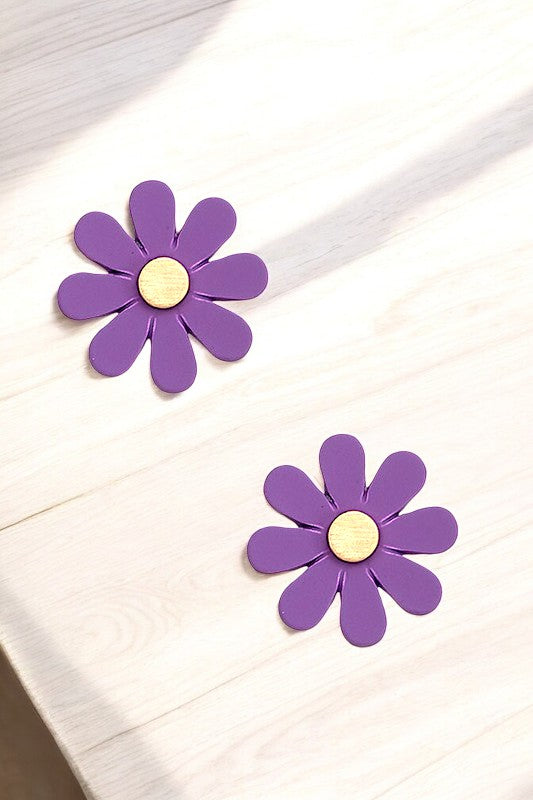 CLAY FLORAL POST FASHION EARRING