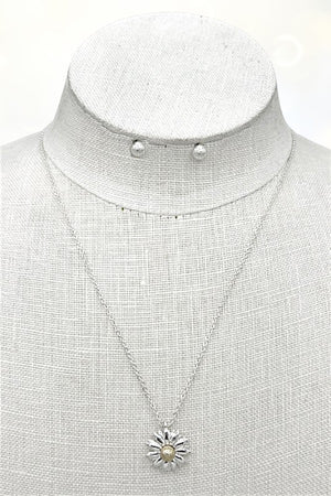 FLORAL TWO TONE PENDANT NECKLACE SET