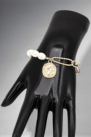 ETCHED COIN DANGLE HALF PEARL HALF CHAIN BRACELET