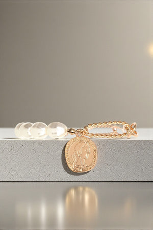 ETCHED COIN DANGLE HALF PEARL HALF CHAIN BRACELET