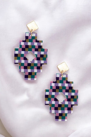 CHECKERED PRINT CUT OUT DANGLE EARRING