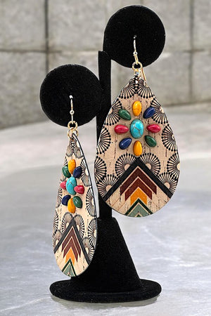 FLORAL GEM CORK DETAIL TEARDROP EARRING