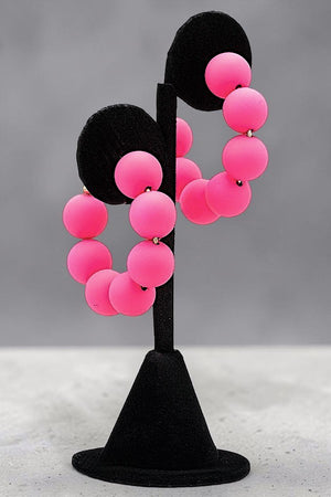 CLAY BALL BEAD C HOOP EARRING
