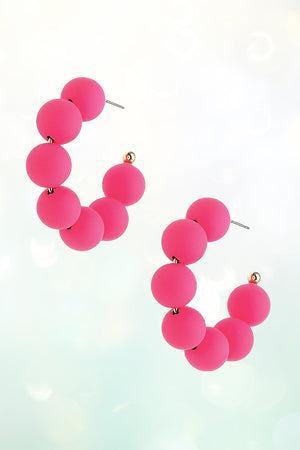 CLAY BALL BEAD C HOOP EARRING