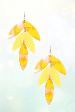 TORTOISE DETAIL TRIPLE LINK FASHION DANGLE EARRING