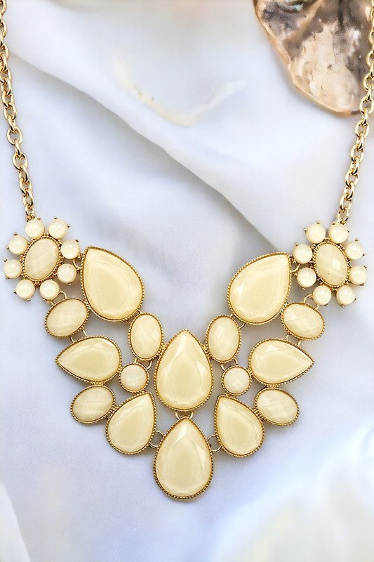 FACETED STONE BIB NECKLACE SET