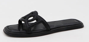 Flat Sandal with circal design 18B