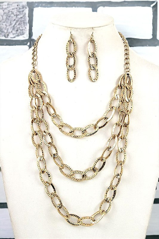 TRIPLE LAYERED CHAIN NECKLACE SET