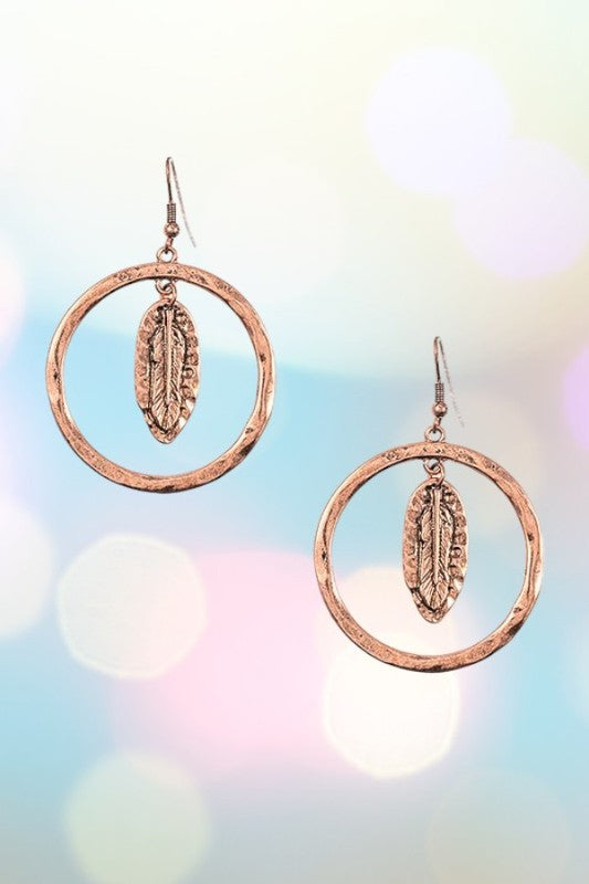 ETCHED LEAF CIRCLE DANGLE EARRING