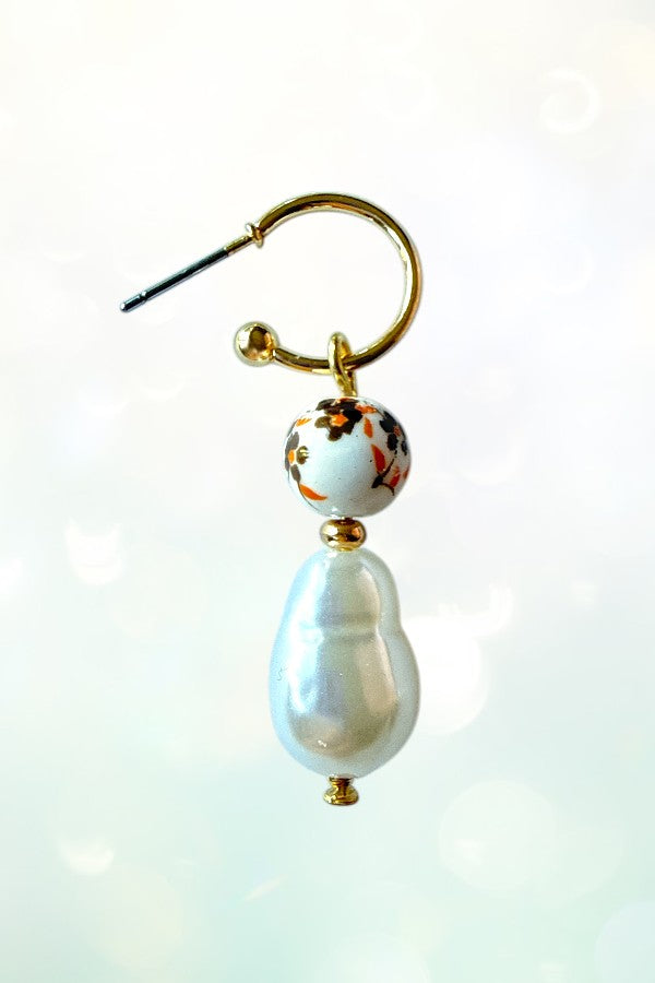 BAROQUE PEARL CERAMIC BEAD SEMI HOOP EARRING
