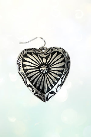 WESTERN ETCHED LARGE HEART DROP EARRING