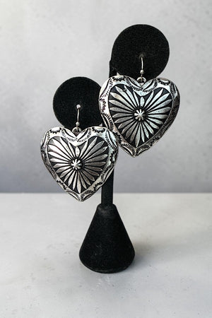 WESTERN ETCHED LARGE HEART DROP EARRING