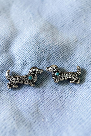 WESTERN TQ GEM ACCENT ENGRAVED DACHSHUND POST EARRING