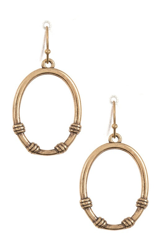 Oval Ornate Detail Dangle Earring