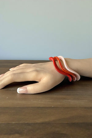 ACRYLIC WAVY 3 PIECE BANGLE BRACELET SET