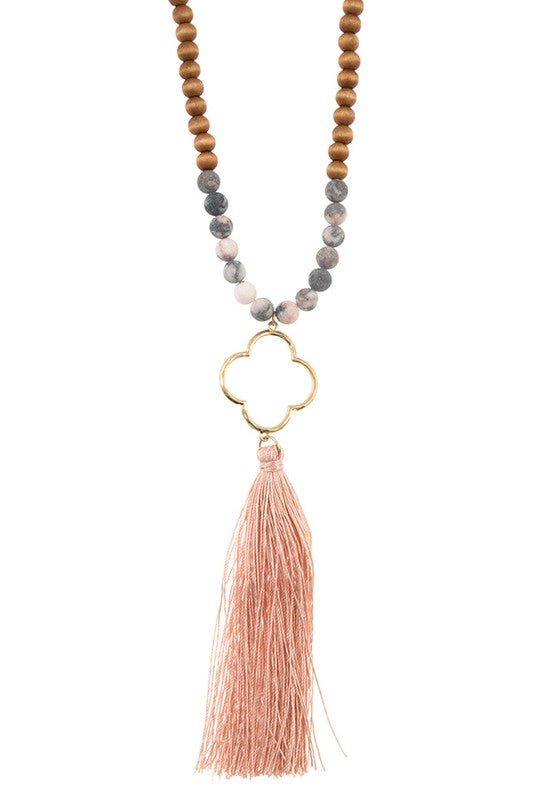 WOODED BEAD CLOVER TASSLE LONG NECKLACE