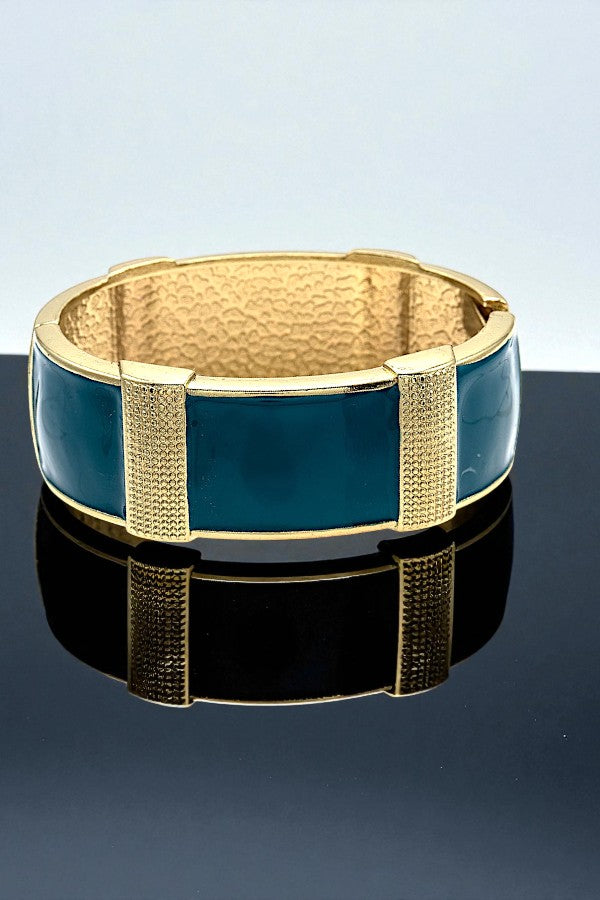 ETCHED FASHION BANGLE BRACELET