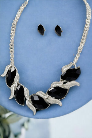 Faceted Acrylic Leaf Accent Necklace Set