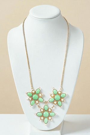 ELONGATED BOX CHAIN FLORAL PENDANT NECKLACE